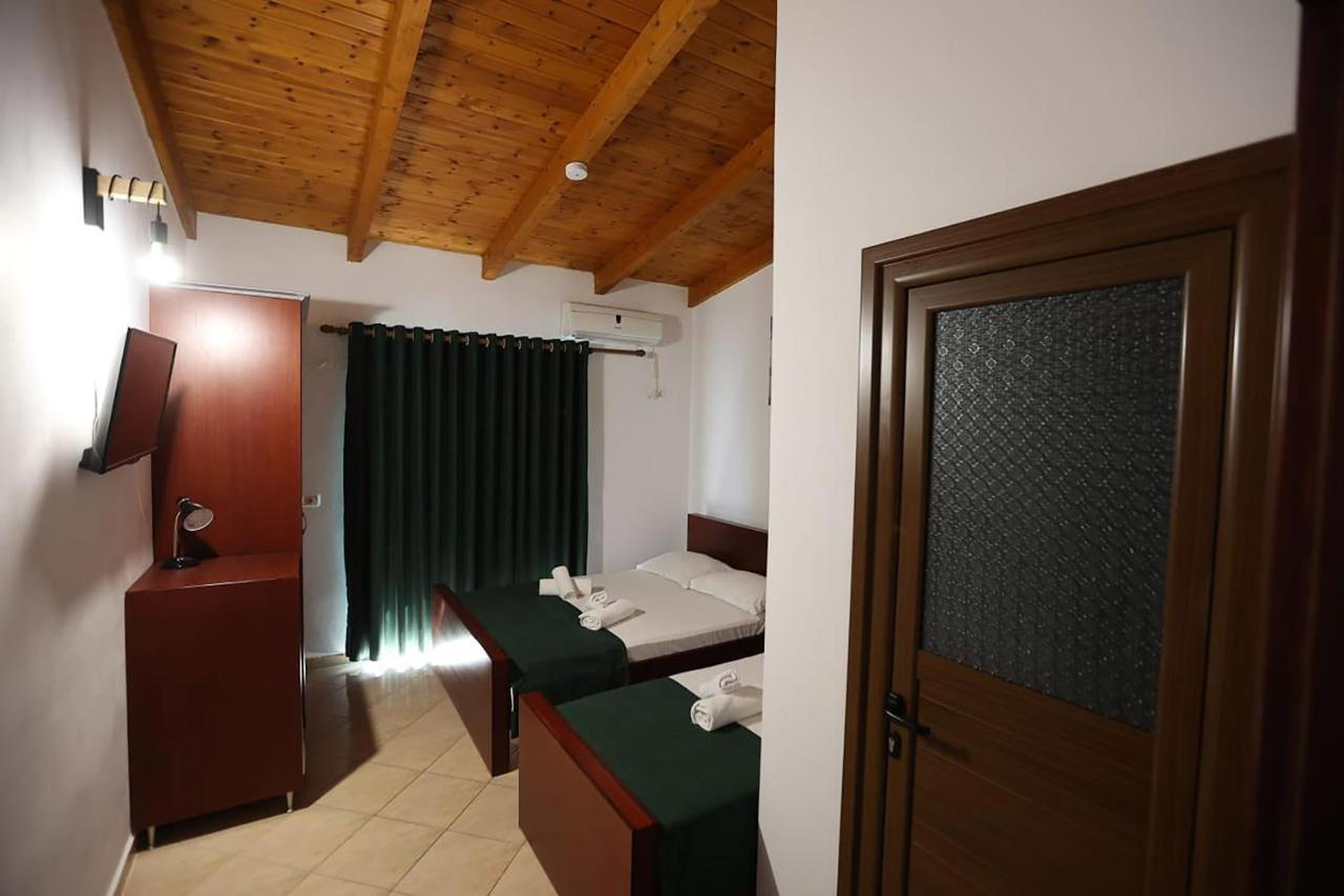 Bliss Hotel Ksamil Exterior photo